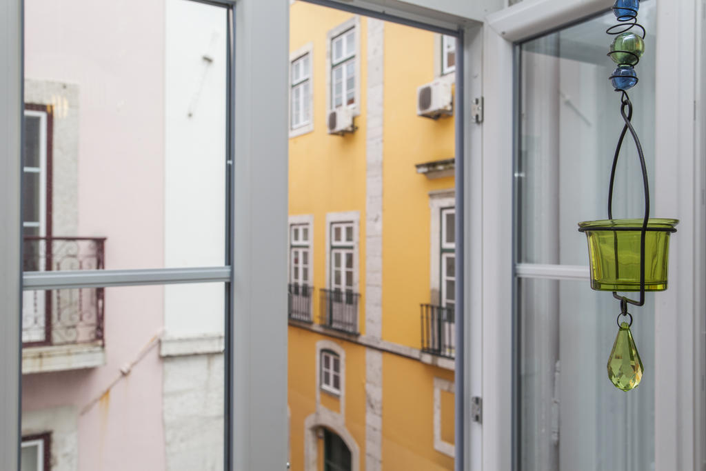 Remodeled Historic Apartment In Bairro Alto Lisboa Δωμάτιο φωτογραφία